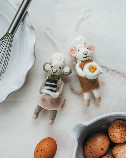 Felted Baking Mouse Ornament