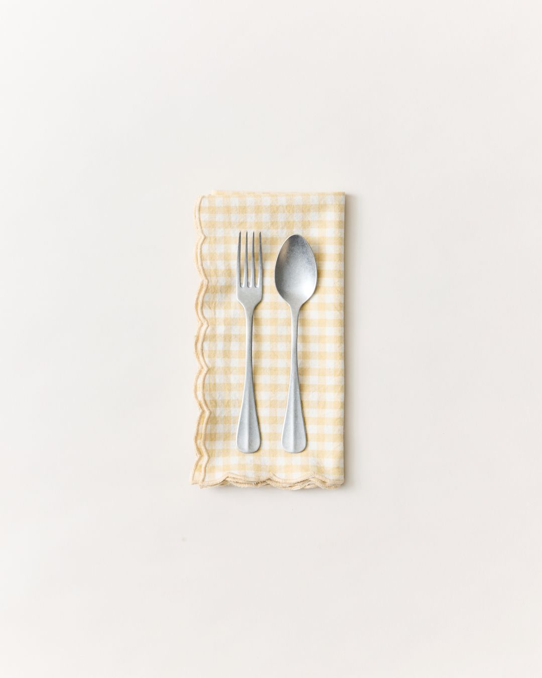 Petite Gingham Scalloped Napkins