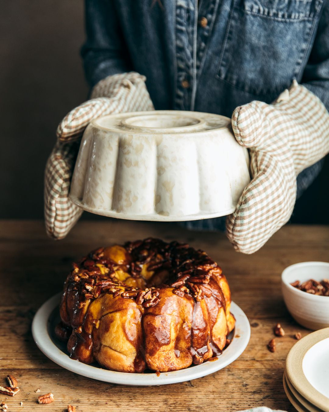 Artist's Spatter Bundt Pan